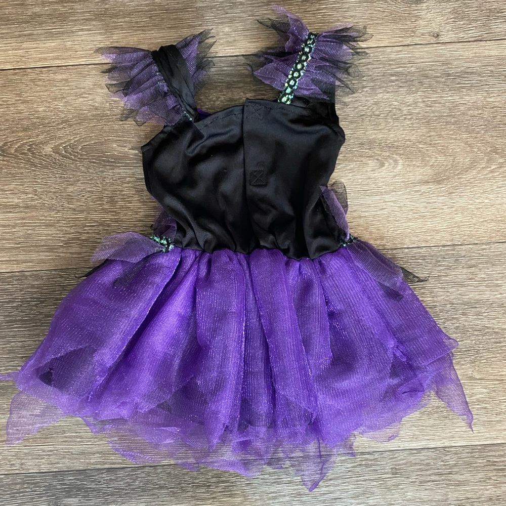 LITTLE WITCH COSTUME FROM THE SPIRIT STORE In size 2 Toddler
Dress - Picture 3 of 3
